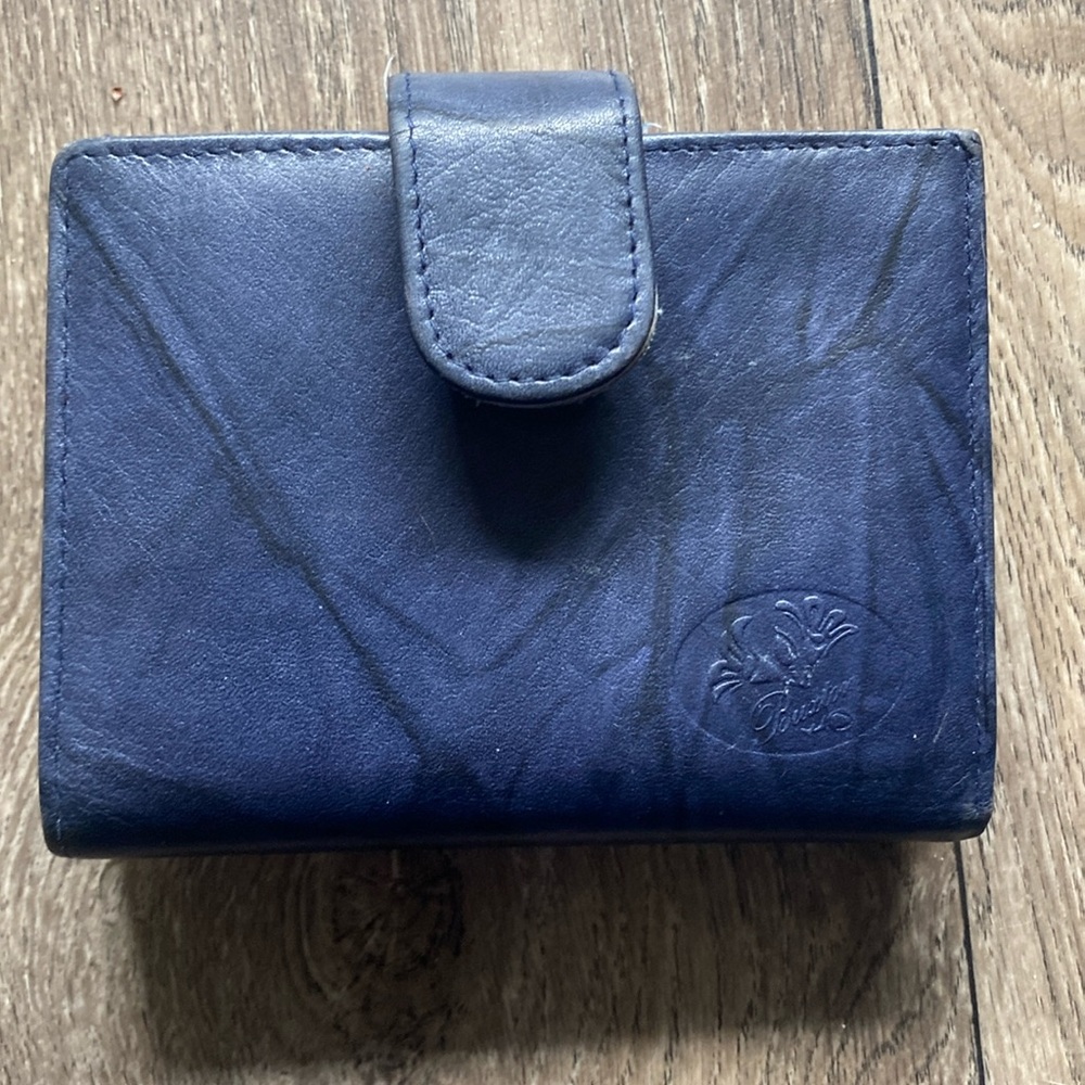 Buxton leather wallet